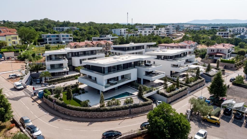 Hadrie Luxury Resort And Villas Azimut Malinska Exterior photo